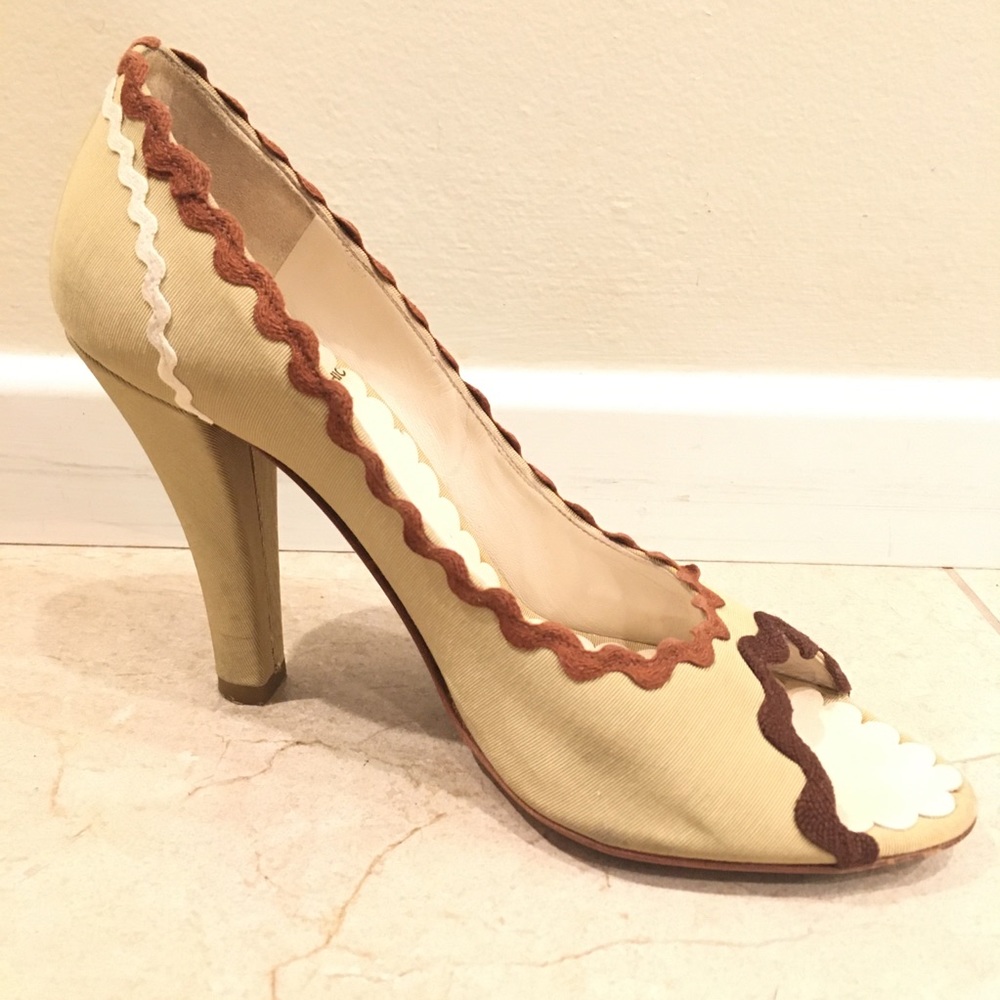 Moschino gingerbread cookie ric rac scalloped pump - Picture 4 of 9
